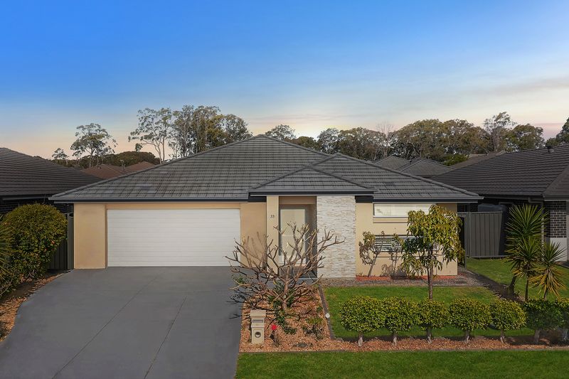 33 voyager st wadalba