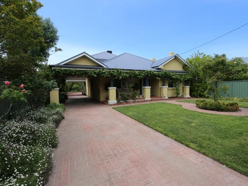 35 Charles Street, Benalla, VIC 3672 Property Details