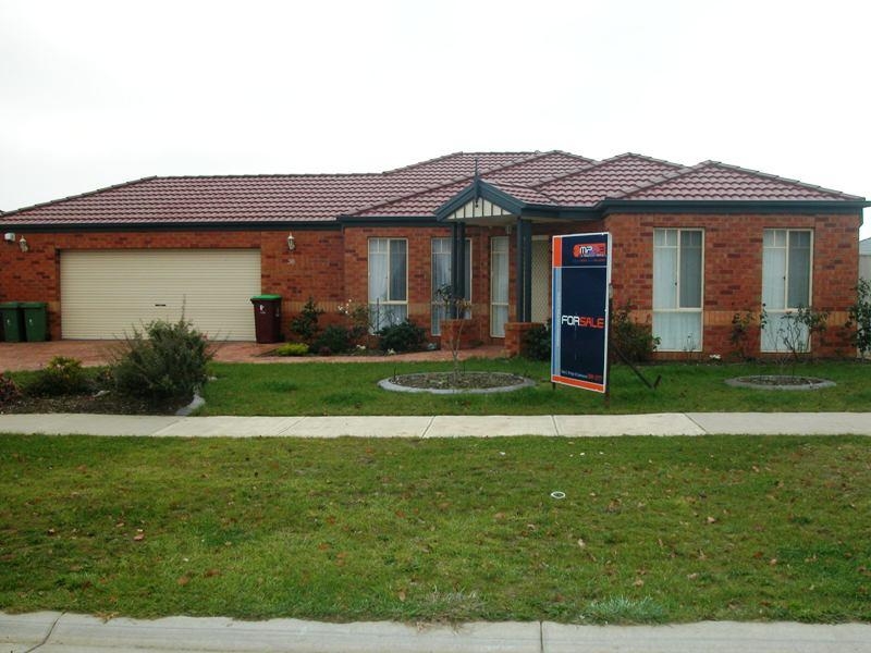 36 Hunt Club Boulevard, Cranbourne East, VIC 3977 Property Details