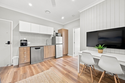 36 Thynne Road, Morningside, QLD 4170