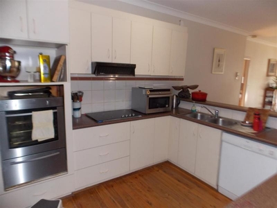 381 Clarinda Street, Parkes, NSW 2870 photo 2 of 13