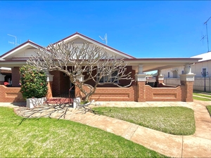382 Clarinda Street, Parkes Nsw 2870