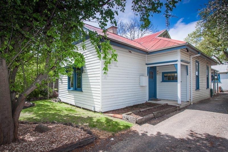 4 Barringo Road, New Gisborne, VIC 3438 Property Details