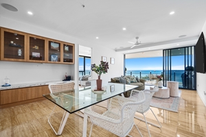 8/116 The Esplanade, Surfers Paradise, QLD 4217 photo 3 of 32