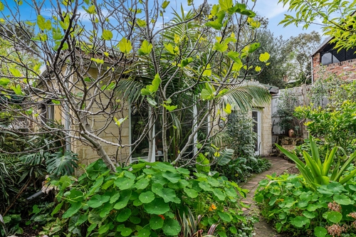 8 Reuben Street, Beaconsfield, WA 6162