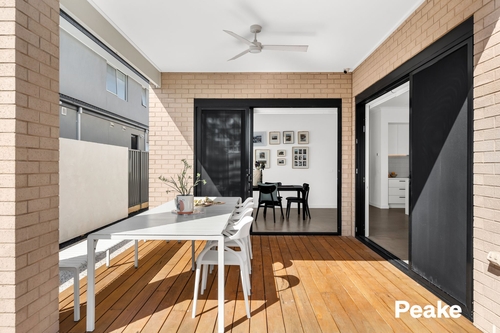 35 Fairground Promenade, Berwick, VIC 3806