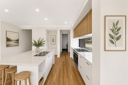 75 Fairground Promenade, Berwick, VIC 3806