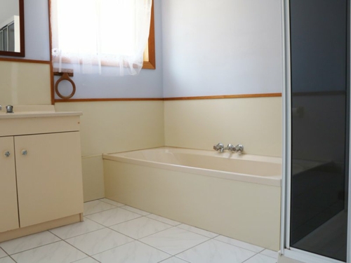 188 Main Road, Binalong Bay, TAS 7216