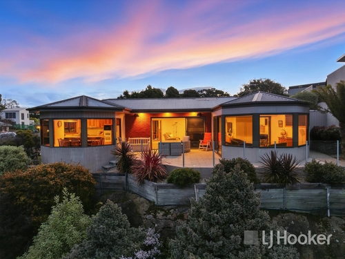 37 Brightwater Road, Blackmans Bay, TAS 7052