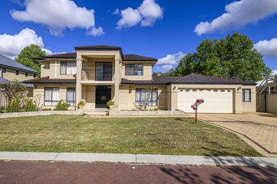 4 Amboy Lane, Canning Vale, WA 6155 photo 2 of 33