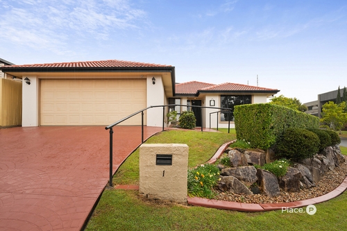 1 Stockton Close, Carindale, QLD 4152
