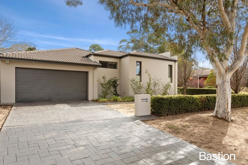 2A Thomson Street, Chifley, ACT 2606