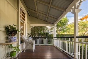 23 Victoria Parade, Clayfield, QLD 4011 photo 3 of 26