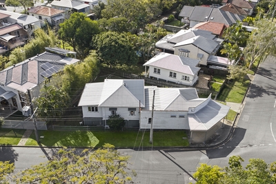 2 Nelson Street, Coorparoo, QLD 4151 photo 2 of 18
