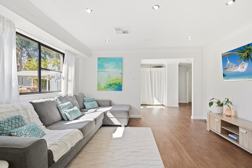 2 Scenic Circuit, Cranebrook, NSW 2749
