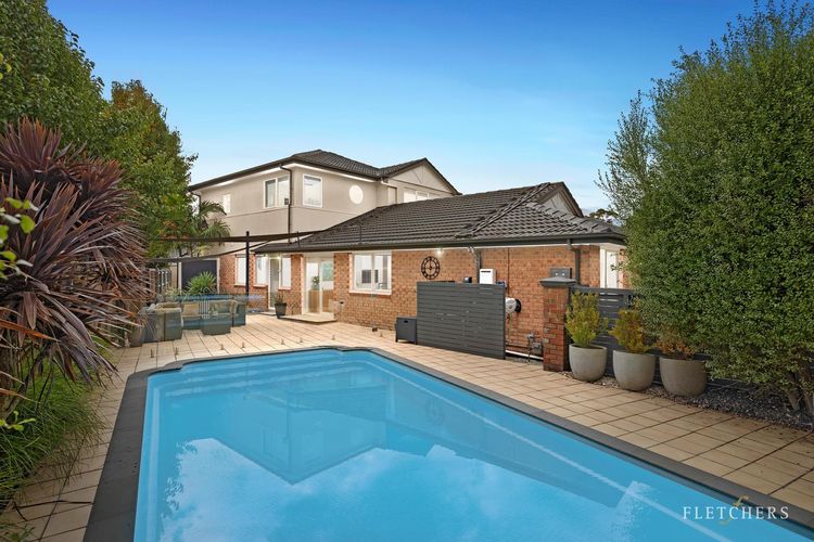 25 Settlers Hill Crescent, Croydon Hills, VIC 3136 for Auction | view ...