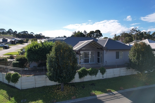 15 Wattle Way, Denmark, WA 6333