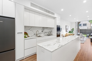 18 Clara Street, Erskineville, NSW 2043 photo 3 of 10