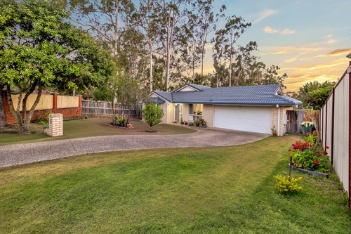 2 Landsborough Place, Forest Lake, QLD 4078