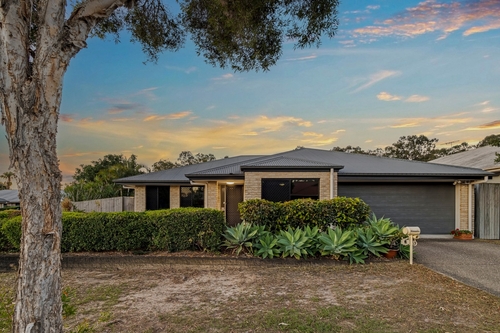 2 Savannah Place, Forest Lake, QLD 4078