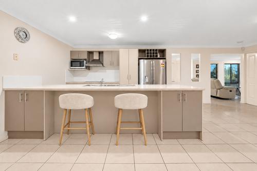 2 Savannah Place, Forest Lake, QLD 4078