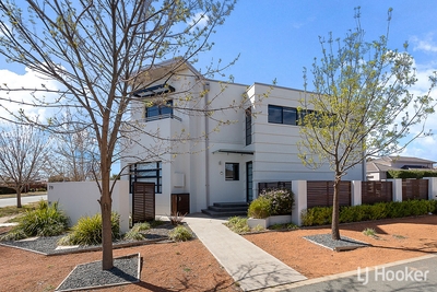 79 Patrick White Circuit, Franklin, ACT 2913