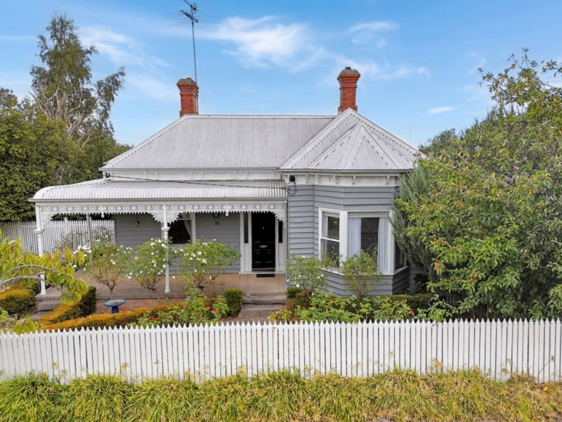 16 Clarendon Street, Hamilton, VIC 3300 for Sale