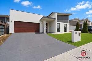7 Villaret Street, Harrison, ACT 2914