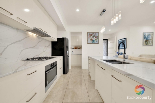 26 Pinnacle Circuit, Heathwood, QLD 4110