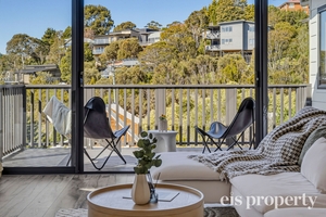 70 Athleen Avenue, Lenah Valley, TAS 7008 photo 3 of 27