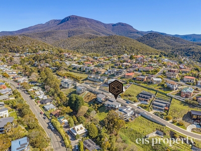 70 Athleen Avenue, Lenah Valley, TAS 7008