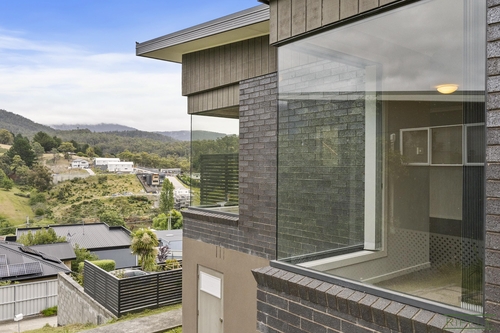 5 Olive Grove, Lenah Valley, TAS 7008