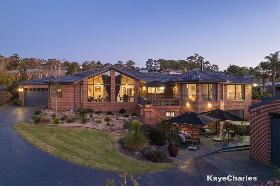 7 Birchbank Close, Lysterfield South, VIC 3156 for Sale