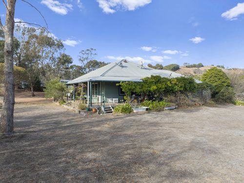 165 Banumum Road, Mansfield, VIC 3722