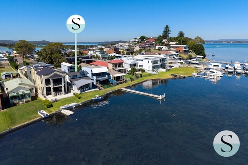 93 Marks Point Road, Marks Point, NSW 2280