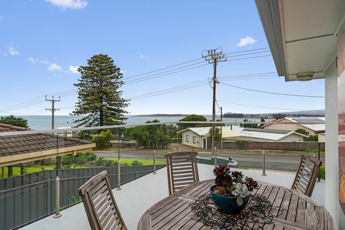 6 Cudmore Road, Mccracken, SA 5211