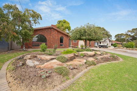 83 Wheatsheaf Road, Morphett Vale, SA 5162 Property Details - view.com.au