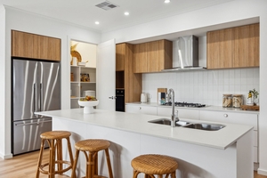 4 Hirono Close, Mount Barker, SA 5251 photo 3 of 18