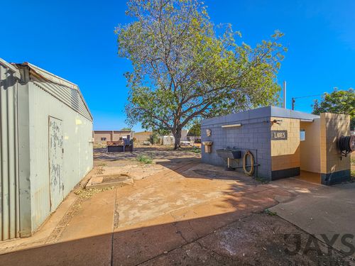 5 Richardson Road, Mount Isa, QLD 4825