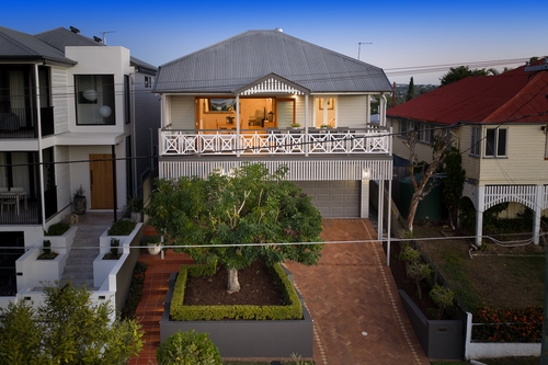 63 Power Street, Norman Park, QLD 4170