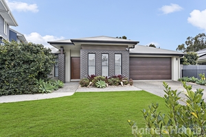 65 Attenborough Circuit, North Lakes, QLD 4509 photo 3 of 18