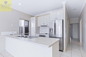 4 Lomond Street, North Lakes, QLD 4509 photo 2 of 12