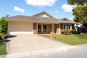 18 Quoll Circuit, North Lakes, QLD 4509 photo 2 of 17