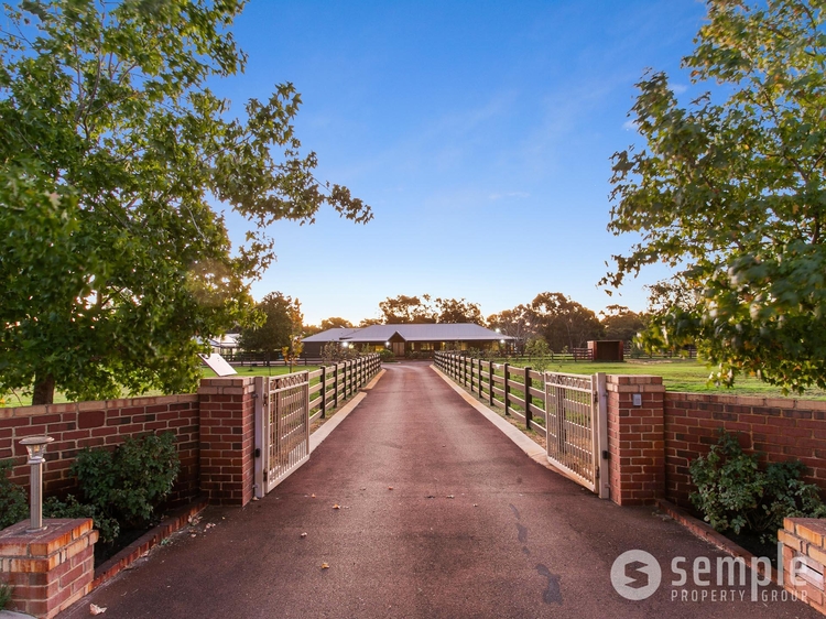 142 Country Drive, Oakford, WA 6121 for Sale