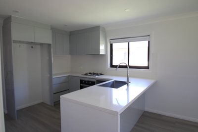 14 Molong Road, Orange, NSW 2800 photo 2 of 15