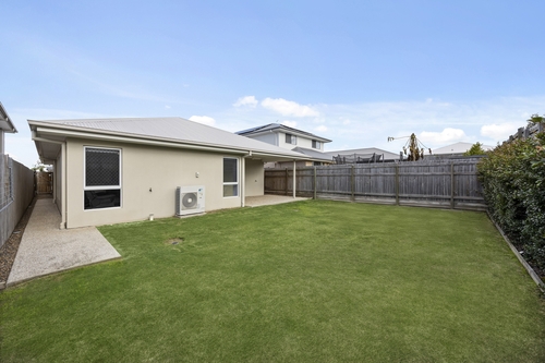 44 Hilltop Circuit, Pallara, QLD 4110