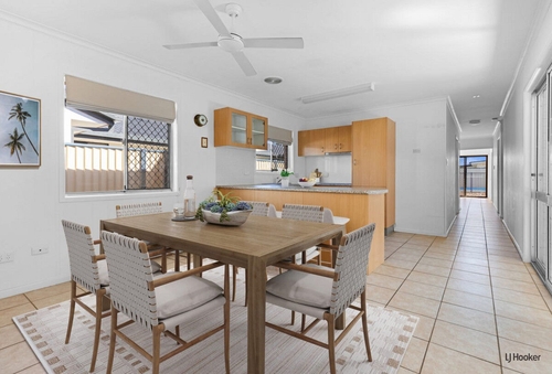 27 Twelfth Avenue, Palm Beach, QLD 4221