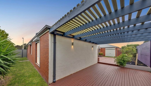18 Moorgate Street, Point Cook, VIC 3030