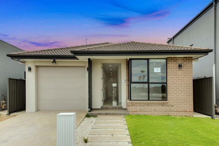 17 Kebblewhite Street Nirimba Fields, Quakers Hill, NSW 2763