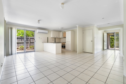 31 Katrina Way, Raceview, QLD 4305